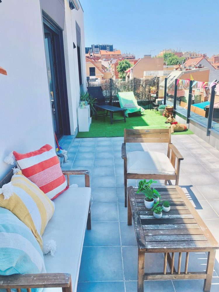 ¡SE ALQUILA ESPECTACULAR ÁTICO MUY LUMINOSO CON PISCINA, GARAJE Y TRASTERO, GRAN TERRAZA EXTERIOR 24M2 SIN AMUEBLAR EN TETUÁN!